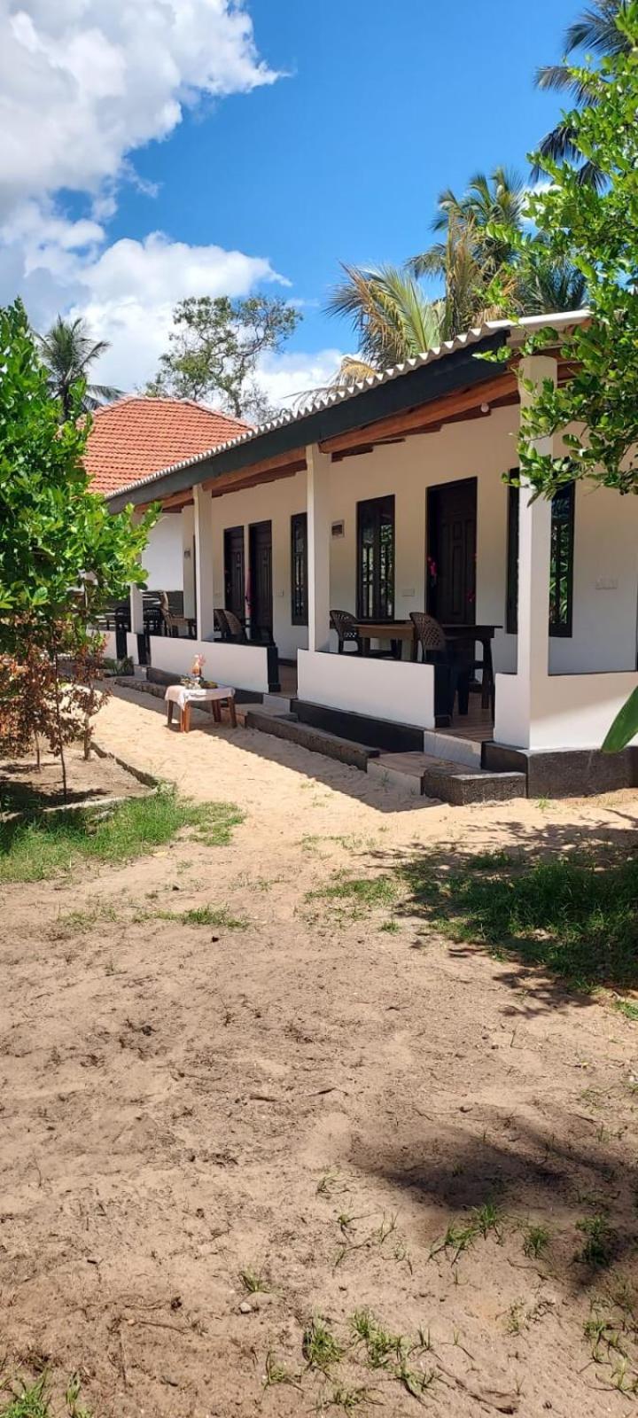 Nilaveli Beach Rooms Luaran gambar